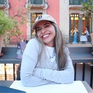 cashmere blend grey knitted long sleeve with hood